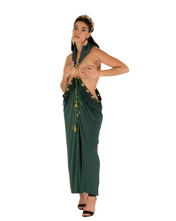The Queen Cape Archetype